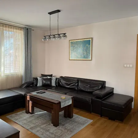 Spacious Modern Centre
