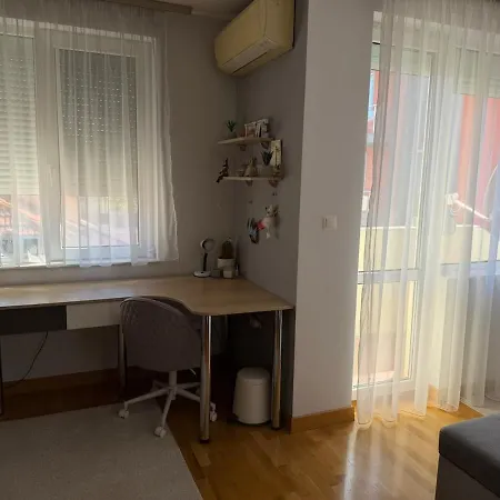 Spacious Modern Centre Daire